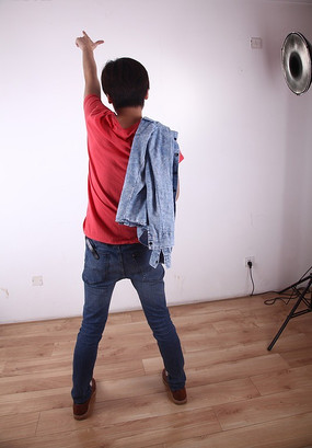 ����ǰ�ٵ����ӱ�����д