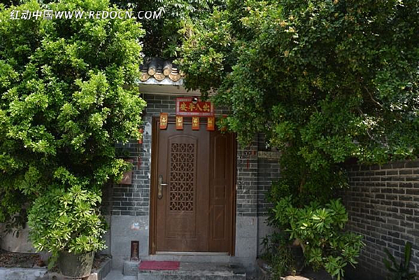 �������