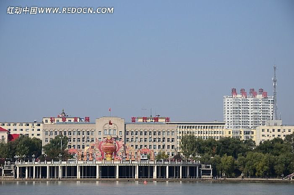 ���߽���