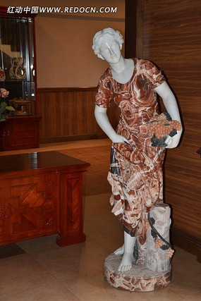 ��Ů���û�