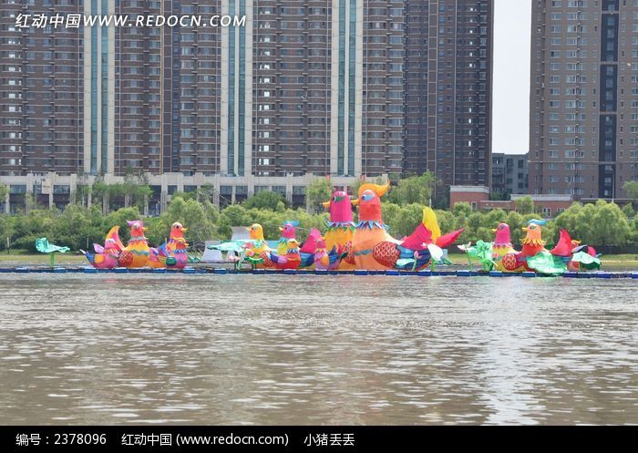 �ɻ����ϵĹ���Զ���ӵ�ͼƬ