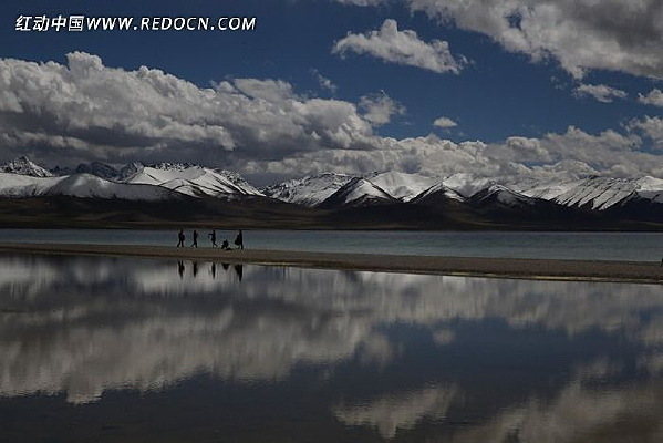 ����ѩɽ��ɫ