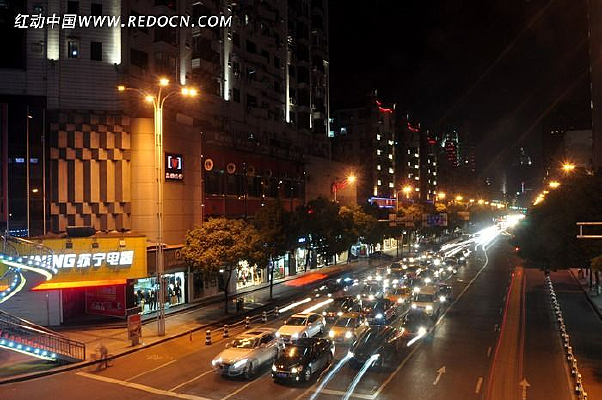 ��ˮ�����ĵ�·ҹ��