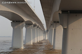 ���ݽ�������