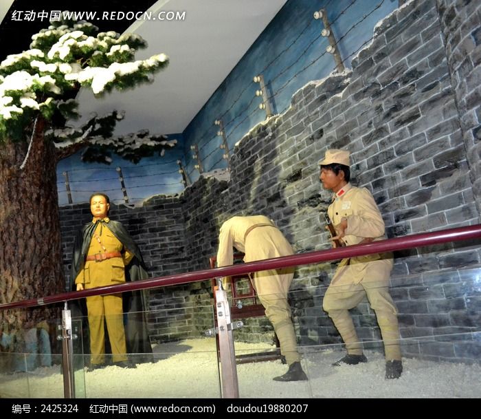 �̳�ǹ�м����ͼƬ