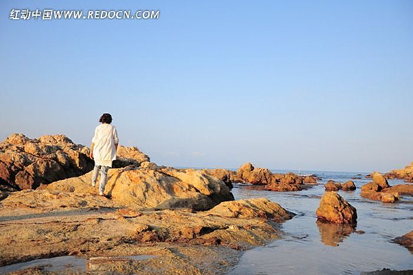 �󺣱ߵ���Ů