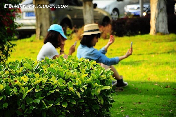 �վ��ӵ�Ů��