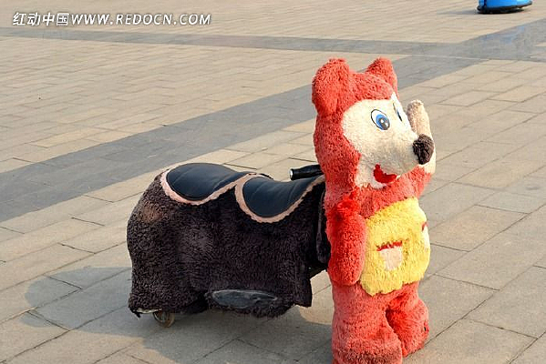 ��ɫ����