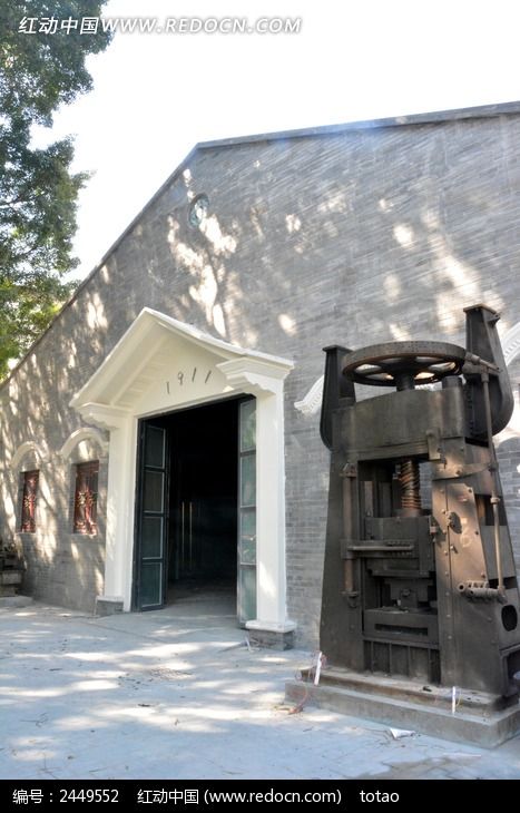 ���ݺ�ҵ���������ɻ�е��ͼƬ