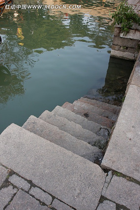 ����ӱ�ʯ��