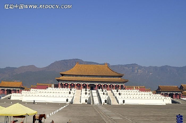 �ʹ�����͹㳡