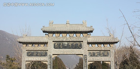 ���µ�һ��ɲ