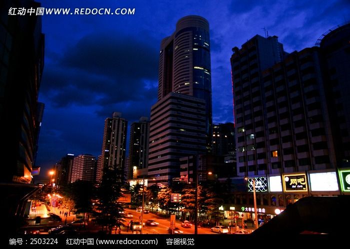 ���Ƴ��ϵ����ڳ���ҹ��ͼƬ