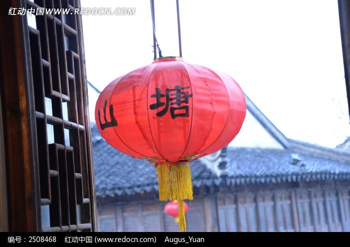 苏州山塘街上的红灯笼图片
