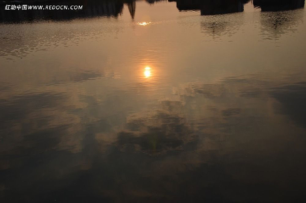 ���κ�����