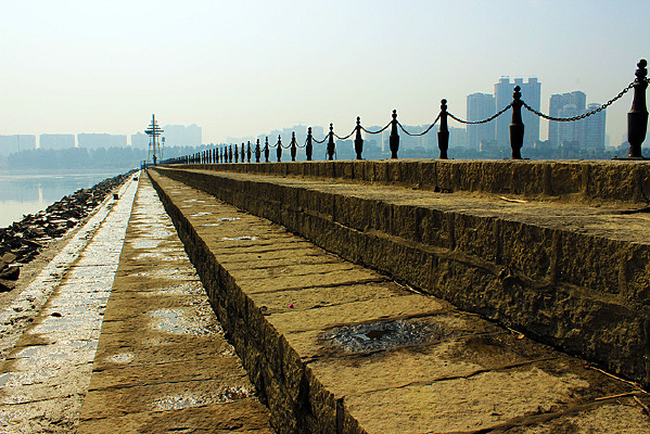 ����ʯ������