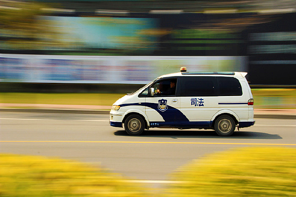 ˾������