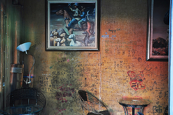 ����������