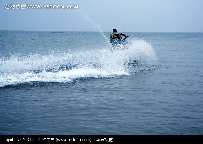 ������ʻ�ĺ���Ħ��ͧͼƬ