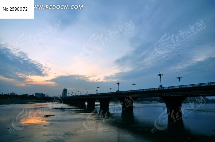 ӳ������ϼ�Ĵ���ͼƬ