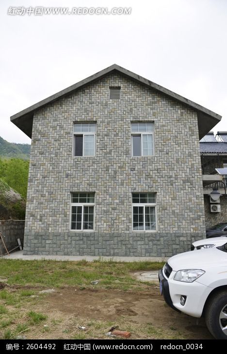 石砖两层楼建筑