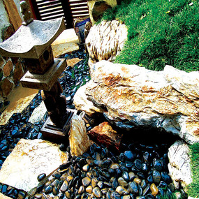 庭院角落旱水景观图