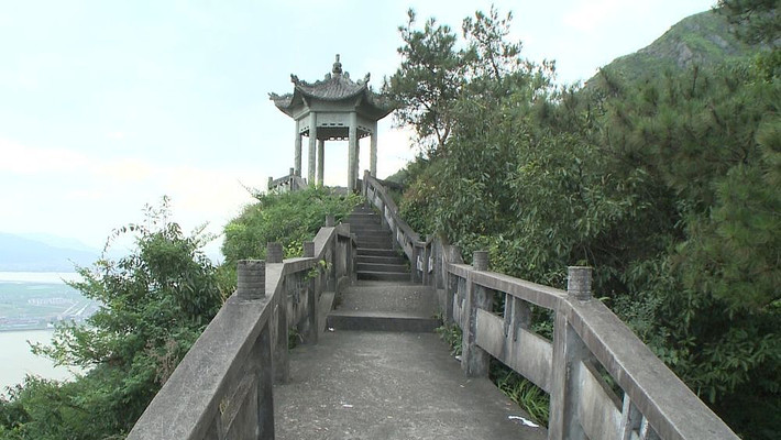 山上的亭子视频实拍 山上的亭子视频实拍