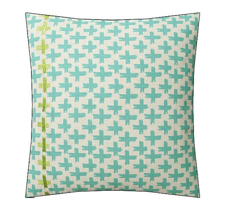 天蓝色花纹抱枕 天蓝色花纹抱枕