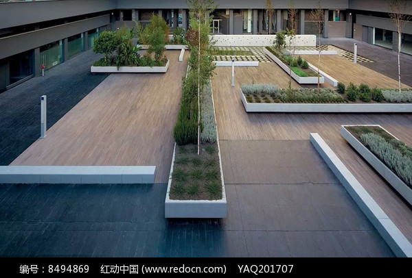 专辑 景观方案意向 景观花坛树池意向 移动花钵专辑 当前 素材描述:红