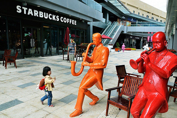 ��ɫ�������