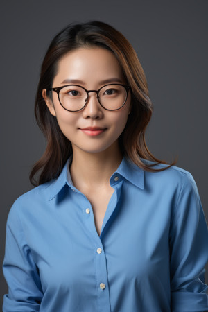 ��Ů�����۾�������ɫ�����ڳ���������ͼƬ PNG