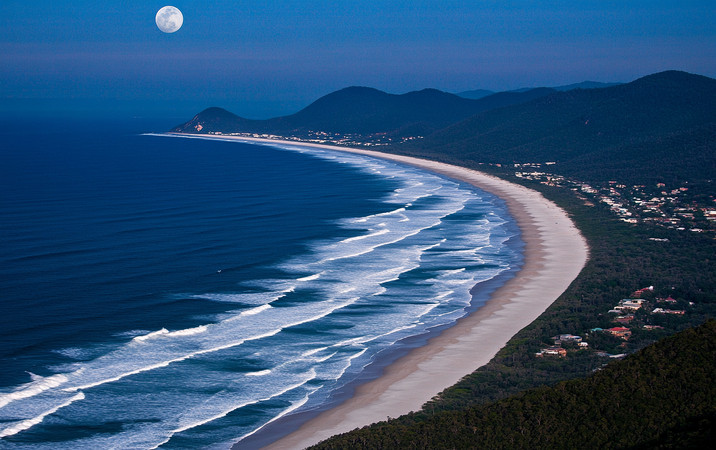 月光下的宁静海岸线 月光下的宁静海岸线