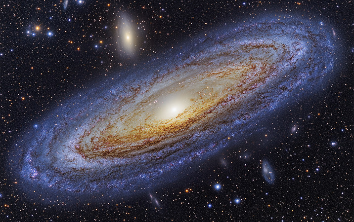 宇宙深处的螺旋星系星光璀璨 宇宙深处的螺旋星系星光璀璨