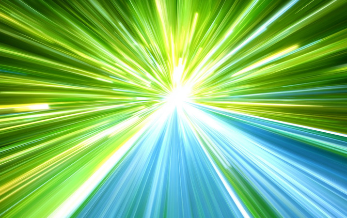 速度感的绿色光芒 速度感的绿色光芒