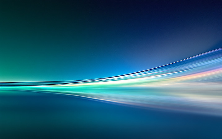 流光溢彩的夜空下蓝色光线舞动 流光溢彩的夜空下蓝色光线舞动