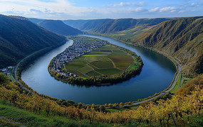 պӹеСѺ