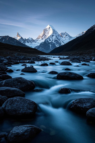 一条河流流过山 一条河流流过山