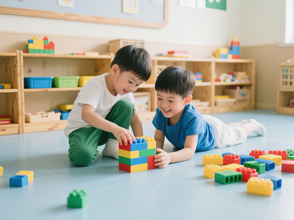 正在玩积木玩具的儿童玩伴