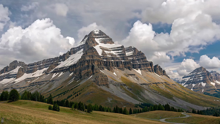 雪山森林自然风光全景 雪山森林自然风光全景