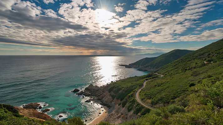 海岸边蜿蜒公路自然风光 海岸边蜿蜒公路自然风光