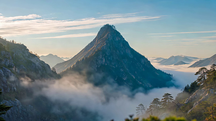 ɽ���ƺ���Ȼ���