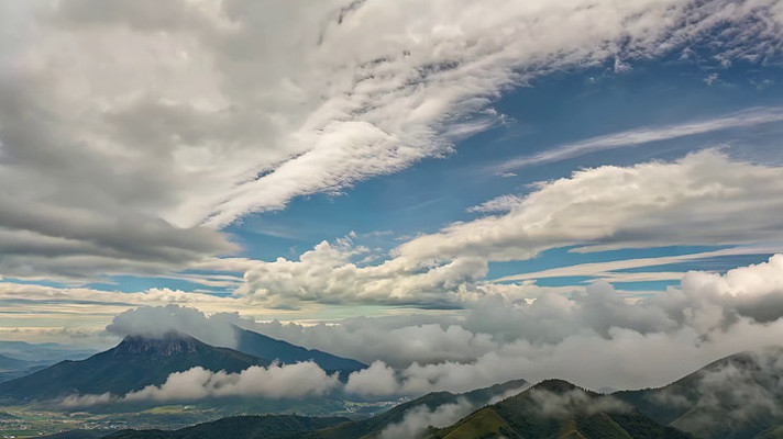 山峦云海自然景观 山峦云海自然景观