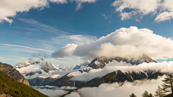 雪山山脉自然风光全景 雪山山脉自然风光全景
