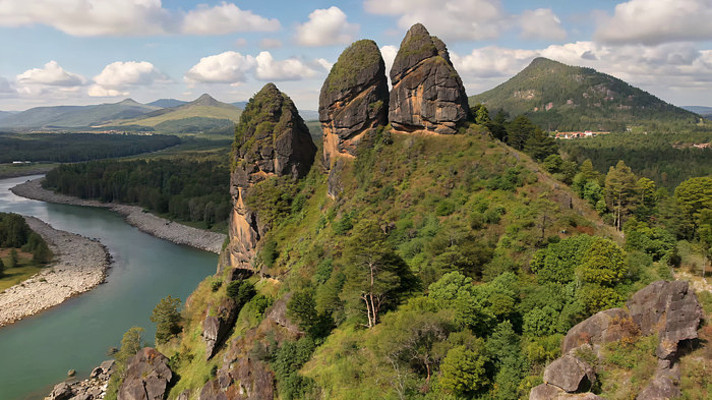 自然风光山地河流鸟瞰全景 自然风光山地河流鸟瞰全景