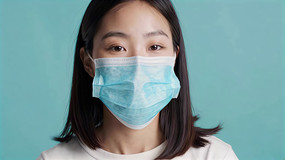 戴口罩亚洲女性特写