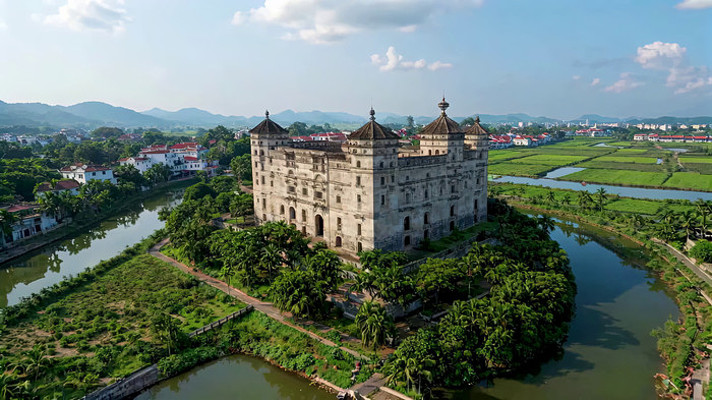 开平碉楼航拍全景 开平碉楼航拍全景