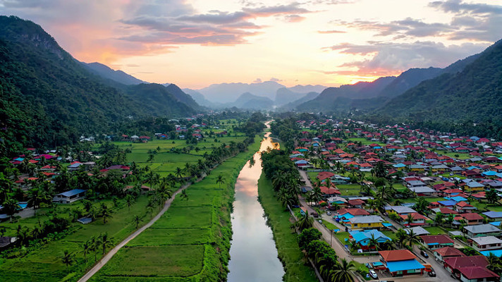 山村河流田园黄昏全景 山村河流田园黄昏全景