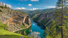 ɽ�Ⱥ�����Ȼ���ȫ��