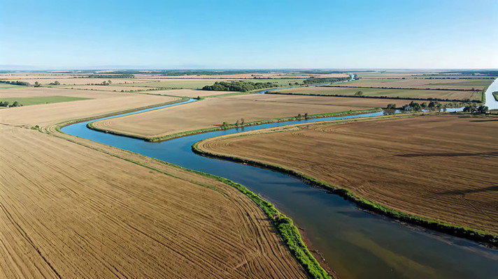 航拍田野河流自然风光 航拍田野河流自然风光