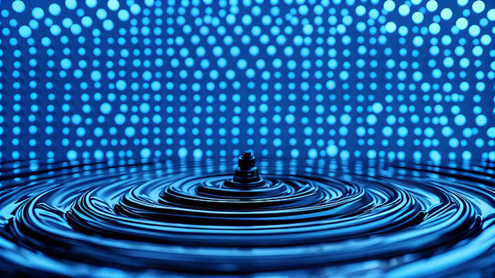 蓝色背景水滴涟漪效果 蓝色背景水滴涟漪效果